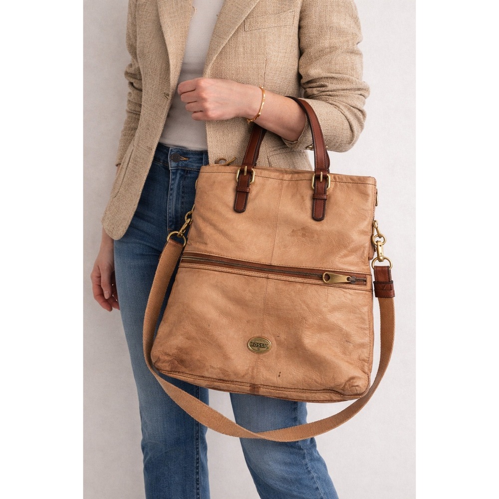 Fossil Explorer Leather Convertible Tote Crossbody Bag Tan Brown ZB5470